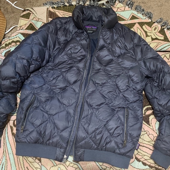 Large women’s navy blue Patagonia Puffy Jacket - Picture 1 of 1